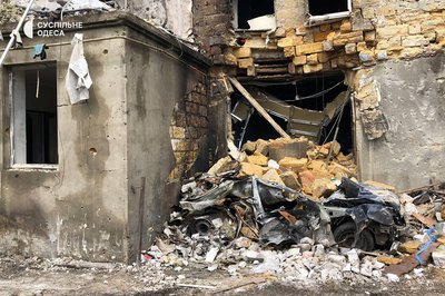 Наслідки дронової атаки РФ по Одесі 23 квітня 2024 року Наслідки дронової атаки РФ по Одесі 23 квітня 2024 року