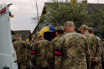 Прощання з військовим Юрій Ткачук зі Славути на Хмельниччині, 15 квітня 2024 рік Прощання з військовим Юрій Ткачук зі Славути на Хмельниччині, 15 квітня 2024 рік