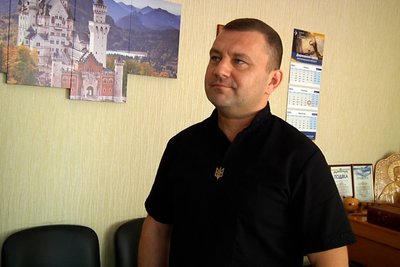 Оцифрування генеалогічних документів: у Державному архіві Житомирської області встановили нову техніку