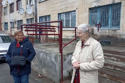На Житомирщині уламок "шахеду" армії РФ впав між двома багатоповерхівками На Житомирщині уламок "шахеду" армії РФ впав між двома багатоповерхівками