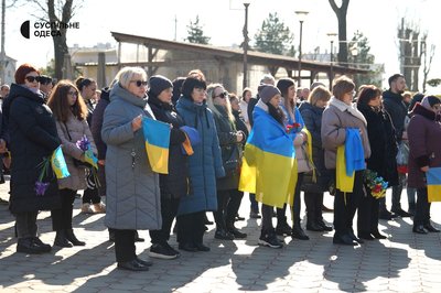 На Одещині поховали військового, чию сім'ю у 2022 році у ЖК "Тірас" вбила ракетою армія РФ На Одещині поховали військового, чию сім'ю у 2022 році у ЖК "Тірас" вбила ракетою армія РФ
