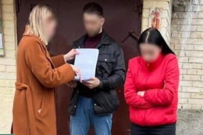 Затримали лучанку, яка продавала дитину подруги Затримали лучанку, яка продавала дитину подруги