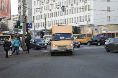 Тариф 20 грн на маршрутки у Сумах: чому підвищення не відбувається і що кажуть про це перевізники Тариф 20 грн на маршрутки у Сумах: чому підвищення не відбувається і що кажуть про це перевізники