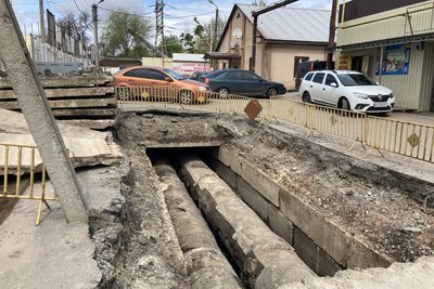 У Харкові замінюють тепломагістраль, яка була пошкоджена обстрілами РФ