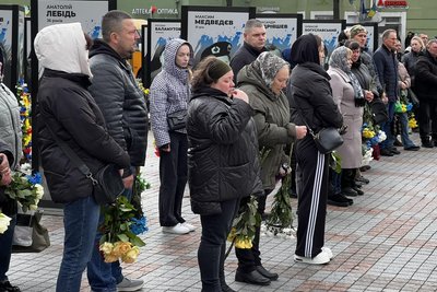Із 38-річним військовим Володимиром Зимою попрощались у Рівному Із 38-річним військовим Володимиром Зимою попрощались у Рівному