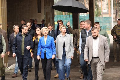 Урсула фон дер Ляєн Єврокомісія приїхала в Ірпінь Урсула фон дер Ляєн Єврокомісія приїхала в Ірпінь