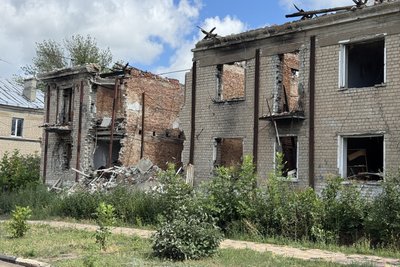 "Сім'ї самотужки почали евакуюватися раніше". Керівник Новодонецької ВА — про примусову евакуацію дітей "Сім'ї самотужки почали евакуюватися раніше". Керівник Новодонецької ВА — про примусову евакуацію дітей