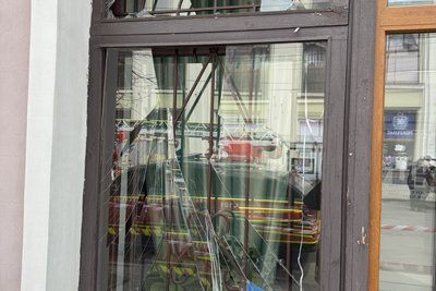 "Це споруда 19 століття": який вигляд має Сумський обласний центр культури після атаки РФ "Це споруда 19 століття": який вигляд має Сумський обласний центр культури після атаки РФ