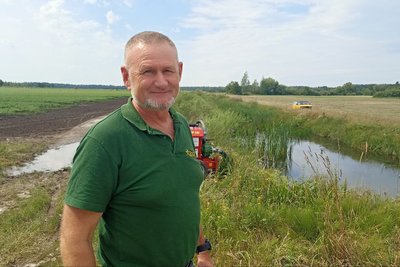 Жителі кількох сіл на Житомирщині виступили проти забору фермерським господарством води з річки Жителі кількох сіл на Житомирщині виступили проти забору фермерським господарством води з річки