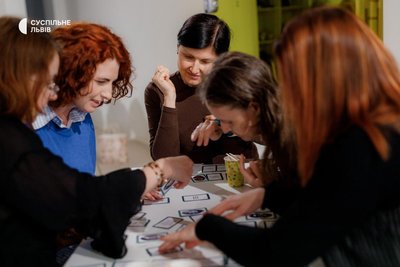 Історії видатних українок: інтерактивна гра в просторі Академії Суспільного у Львові Історії видатних українок: інтерактивна гра в просторі Академії Суспільного у Львові