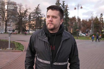 Відбивалися камінням: спогади Дмитра Зінченка про Майдан в інтерв’ю Суспільне Луцьк Відбивалися камінням: спогади Дмитра Зінченка про Майдан в інтерв’ю Суспільне Луцьк