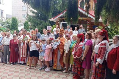 У Житомирі прихожани храму збирають гроші на дрони для морських піхотинців У Житомирі прихожани храму збирають гроші на дрони для морських піхотинців