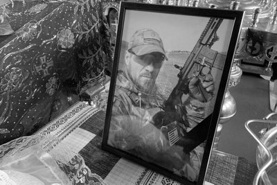 У Луцькій громаді попрощалися з загиблими на війні Дмитром Івановим і Максимом Мунтяну У Луцькій громаді попрощалися з загиблими на війні Дмитром Івановим і Максимом Мунтяну