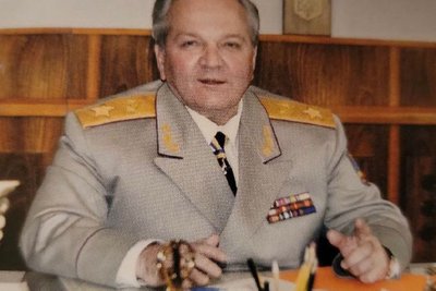 "Не йшов у владу, щоб писати закони". Чим відзначився нардеп Андрій Деркач