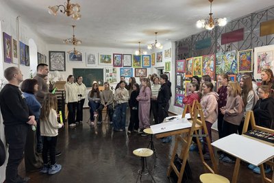 2000 світловідбивальних елементів отримали учні шкіл та позашкільних закладів в місті на Житомирщині 2000 світловідбивальних елементів отримали учні шкіл та позашкільних закладів в місті на Житомирщині