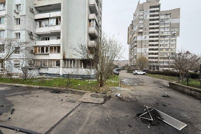 РФ атакувала Одещину дронами: пошкоджено будинки й портову інфраструктуру. Хроніка 1499-го дня війни РФ атакувала Одещину дронами: пошкоджено будинки й портову інфраструктуру. Хроніка 1499-го дня війни