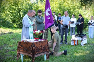 У громаді на Житомирщині учнів 3 шкіл посвятили у джури та вшанували пам'ять воїнів УПА
