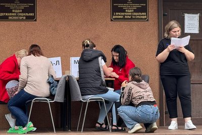В кількох громадах Житомирщини в рамках проєкту "Соціальна кухня" почали роздавати благодійні обіди В кількох громадах Житомирщини в рамках проєкту "Соціальна кухня" почали роздавати благодійні обіди