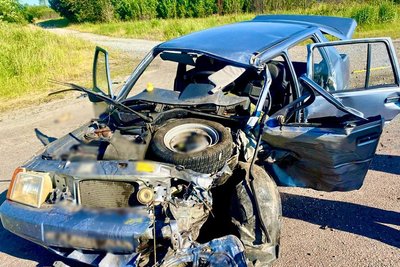 Смертельна ДТП на Звягельщині: загинув водій легковика Смертельна ДТП на Звягельщині: загинув водій легковика