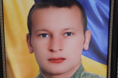 У Луцьку попрощалися із 36-річним військовослужбовцем Віктором Смоляром У Луцьку попрощалися із 36-річним військовослужбовцем Віктором Смоляром