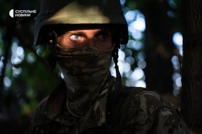 Боєць десантно-штурмової бригади на завданні