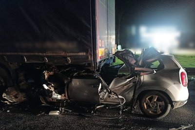 На Житомирщині в ДТП загинули двоє жителів Івано-Франківщини, третього доставили до реанімації На Житомирщині в ДТП загинули двоє жителів Івано-Франківщини, третього доставили до реанімації