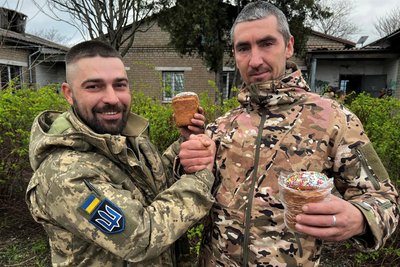"Ви тримаєте небо над Україною!": як Закарпатська 128-ма бригада відзначає Великдень