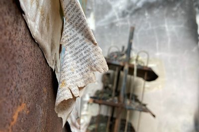 "У вогні згоріла уся техніка, меблі та п'ятдесят тисяч книг": РФ двома ударами знищила бібліотеку у Барвінковому "У вогні згоріла уся техніка, меблі та п'ятдесят тисяч книг": РФ двома ударами знищила бібліотеку у Барвінковому