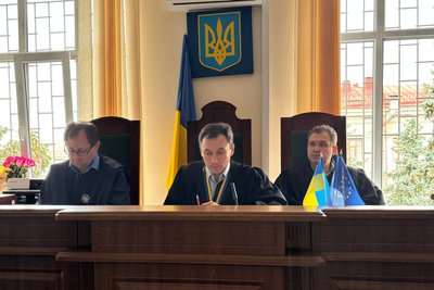 Справа Попільнянського стрілка: суд в Житомирі залишив обвинуваченого під нічним домашнім арештом Справа Попільнянського стрілка: суд в Житомирі залишив обвинуваченого під нічним домашнім арештом