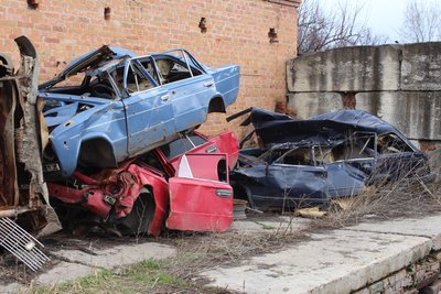 Кладовище авто Старий Салтів Кладовище авто Старий Салтів