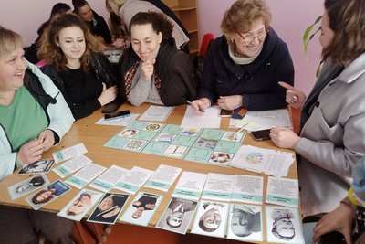 Освітянка з Рівненщини створила настільну національно-патріотичну гру Освітянка з Рівненщини створила настільну національно-патріотичну гру