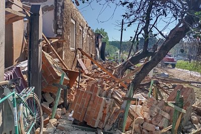 "Накрила собою сина, хлопчик не вижив". Очевидці розповіли про атаку на Великий Бобрик "Накрила собою сина, хлопчик не вижив". Очевидці розповіли про атаку на Великий Бобрик