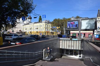 В Одесі встановили системи електричні підйомники для людей з інвалідністю В Одесі встановили системи електричні підйомники для людей з інвалідністю