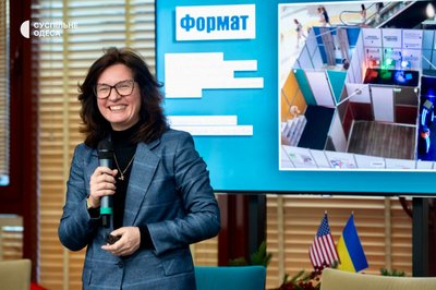 В Одесі за участю Суспільного говорили про фейки, безпеку й медіаграмотність молоді В Одесі за участю Суспільного говорили про фейки, безпеку й медіаграмотність молоді