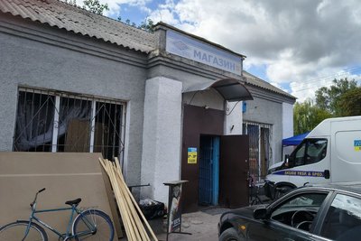 «Від вибуху заклинило двері — насилу вибралася»: жителі громади на Житомирщині про наслідки атаки РФ «Від вибуху заклинило двері — насилу вибралася»: жителі громади на Житомирщині про наслідки атаки РФ