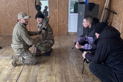 У громаді на Житомирщині провели базовий військовий вишкіл для цивільних У громаді на Житомирщині провели базовий військовий вишкіл для цивільних
