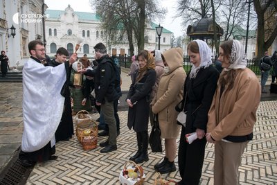 Перше Великоднє богослужіння ПЦУ у Києво-Печерській Лаврі, 16 квітня 2023 року