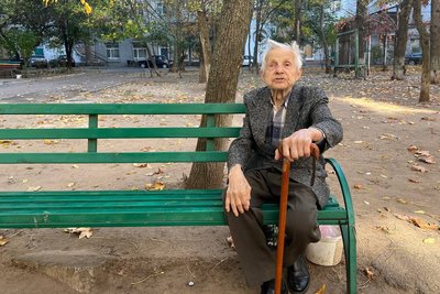 "Роблю це для душі": історія пенсіонера, який понад 30 років озеленює Миколаїв "Роблю це для душі": історія пенсіонера, який понад 30 років озеленює Миколаїв
