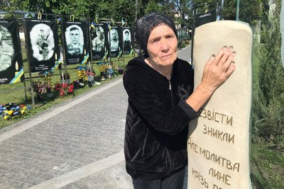 "Ми сподіваємося, що ці люди — живі", — автор стели безвісти зниклим Сергій Когут з Житомирщини "Ми сподіваємося, що ці люди — живі", — автор стели безвісти зниклим Сергій Когут з Житомирщини