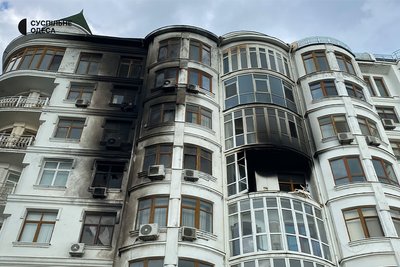 РФ атакувала дронами житлові будинки в Одесі: серед постраждалих діти РФ атакувала дронами житлові будинки в Одесі: серед постраждалих діти