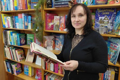 Теплі історії на Різдво — у Житомирській бібліотеці для дітей та юнацтва підготували добірку книжок до зимових свят Теплі історії на Різдво — у Житомирській бібліотеці для дітей та юнацтва підготували добірку книжок до зимових свят