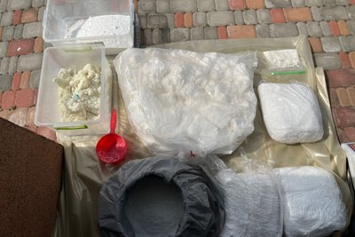У Києві викрили нарколабораторію з виготовлення метадону У Києві викрили нарколабораторію з виготовлення метадону