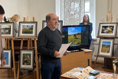 На Житомирщині нагородили переможців конкурсу фотографії "Літні канікули в рідній Україні" На Житомирщині нагородили переможців конкурсу фотографії "Літні канікули в рідній Україні"