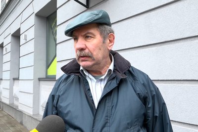 Без світла, води та електротранспорту: як атака військ РФ вплинула на життя Житомира Без світла, води та електротранспорту: як атака військ РФ вплинула на життя Житомира