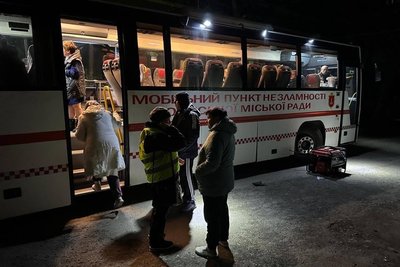 В Одесі внаслідок нічної атаки загинули двоє людей, ще двоє — в лікарні В Одесі внаслідок нічної атаки загинули двоє людей, ще двоє — в лікарні
