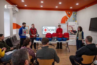 Журналісти Суспільного в Одесі поновили навички домедичної допомоги Журналісти Суспільного в Одесі поновили навички домедичної допомоги
