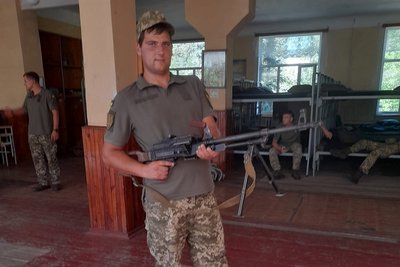 Понад два роки неволі: додому повернулися троє захисників із Барської громади на Вінниччині Понад два роки неволі: додому повернулися троє захисників із Барської громади на Вінниччині