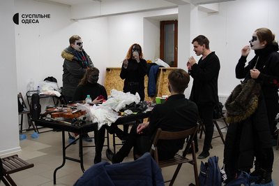 "Людина вовк": в Одесі відбулась прем’єра перформансу про пацієнта Зигмунда Фройда