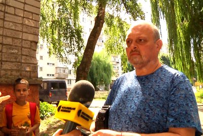 Жителі однієї із житомирських багатоповерхівок не можуть скористатися укриттям через підтоплення підвалу Жителі однієї із житомирських багатоповерхівок не можуть скористатися укриттям через підтоплення підвалу