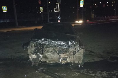 Двоє людей зазнали травм внаслідок ДТП на Аерокосмічному проспекті в Харкові Двоє людей зазнали травм внаслідок ДТП на Аерокосмічному проспекті в Харкові
